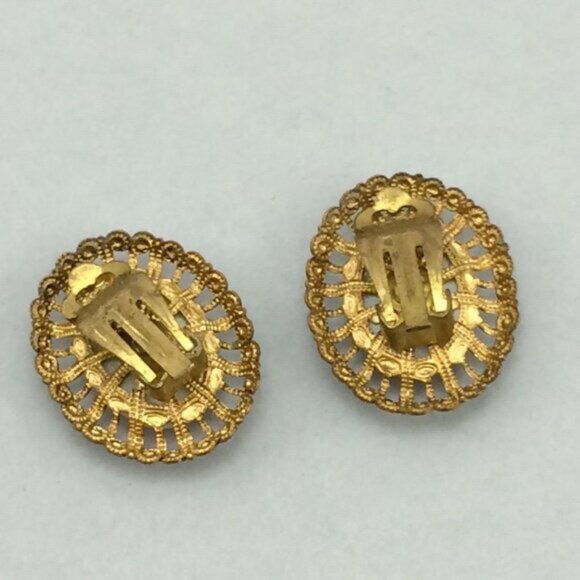 Daisy Flowers Filigree Framed Cabachon Clip On Earrings Oval Cottagecore Granny - Picture 8 of 15